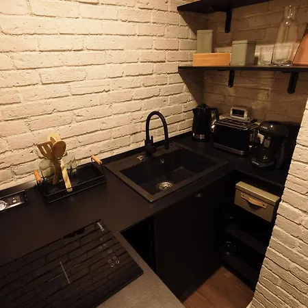 Bear's Apartment *